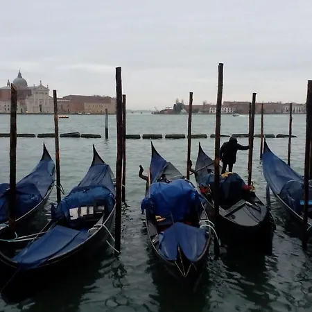 - Near Venice Affittacamere Chirignago-Zelarino
